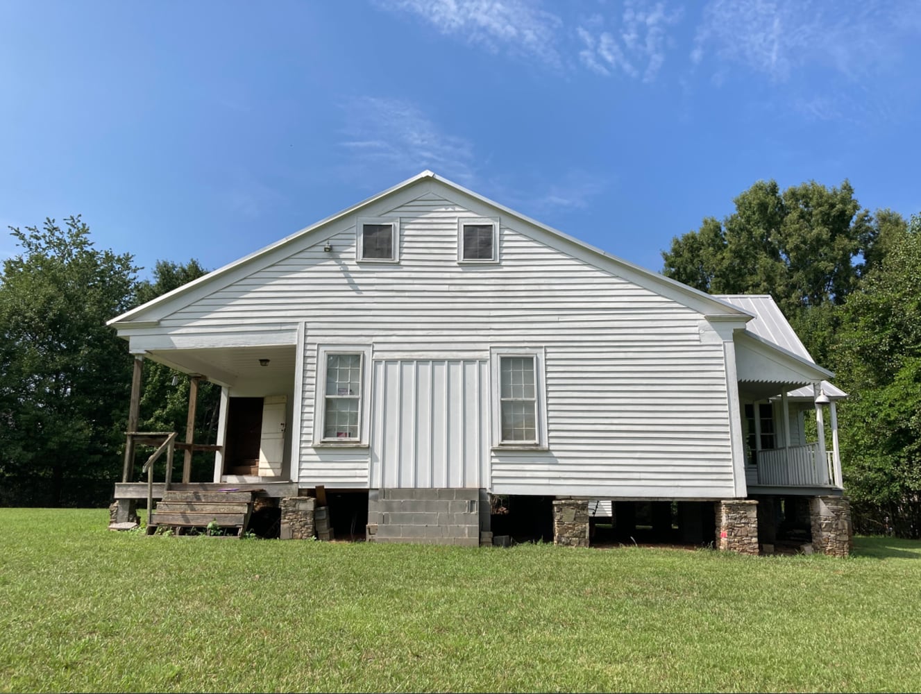 A historic Roswell farmhouse from 1835 is finally getting a facelift