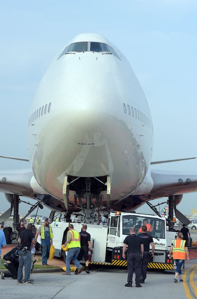 Historic Delta 747 moves to flight museum