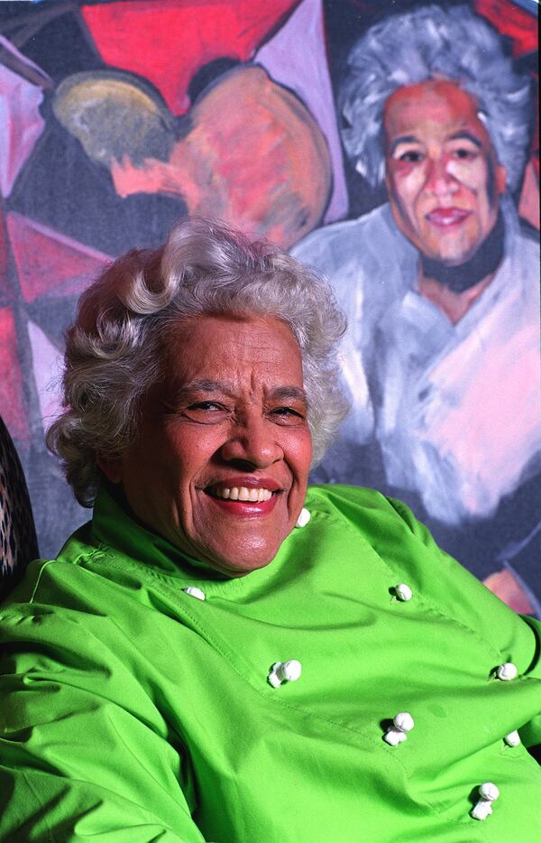 NEW ORLEANS: Leah Chase, proprietress of Dooky Chase, poses with some of her African art collection, at her New Orleans restaurant on Tuesday, October 31, 2000. (LAURA NOEL/STAFF PHOTOGRAPHER)