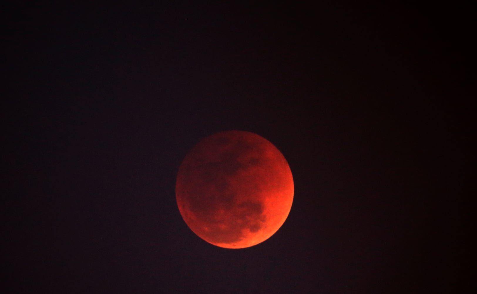 Photos: Super blue blood moon eclipse 2018