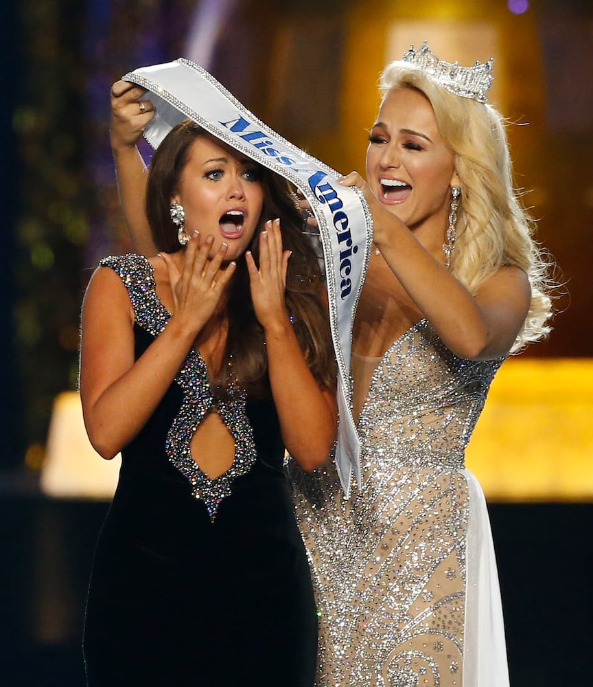 Photos: Miss North Dakota Cara Mund crowned Miss America 2018