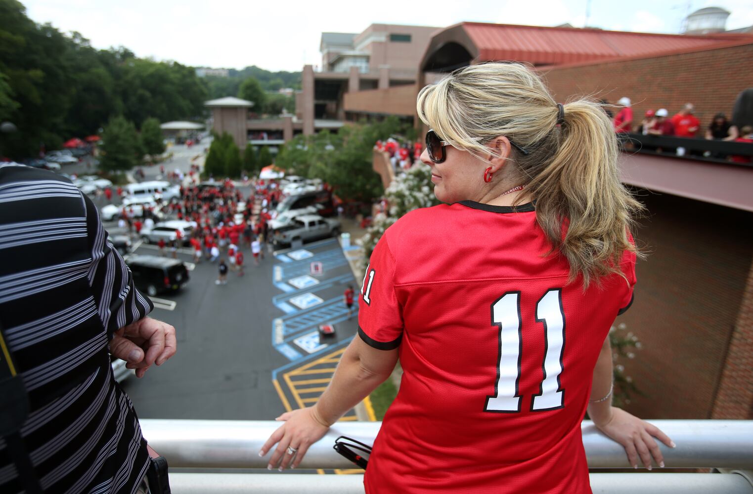 UGA fans gather before the game