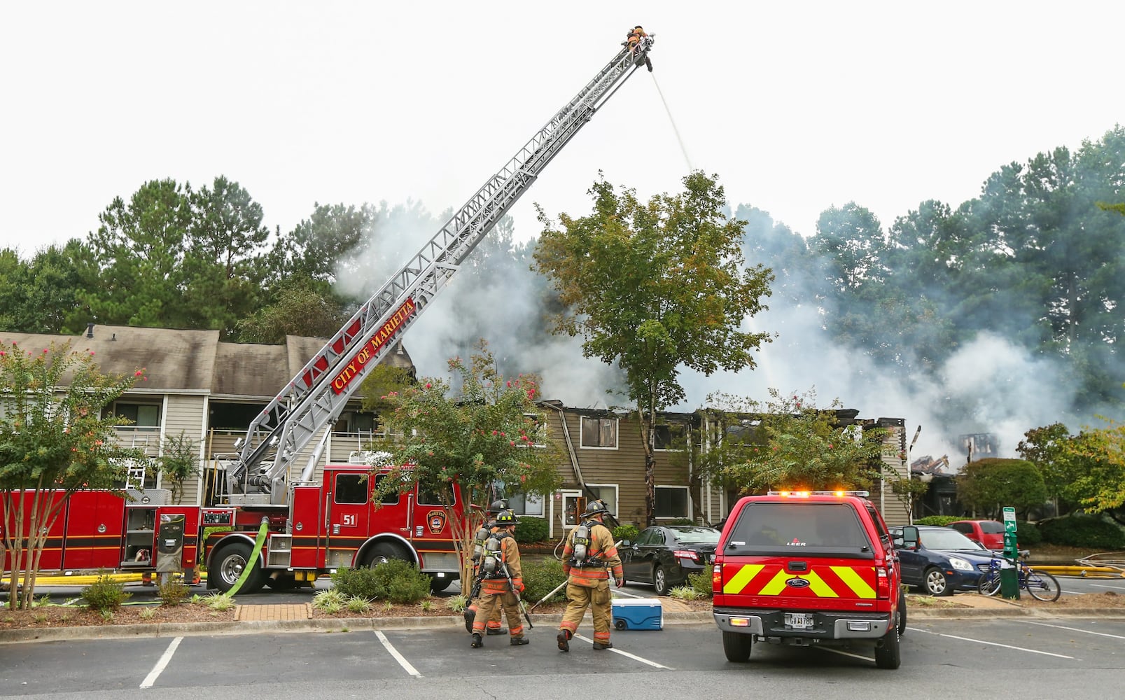 Explosion, injuries reported at Marietta apartment fire