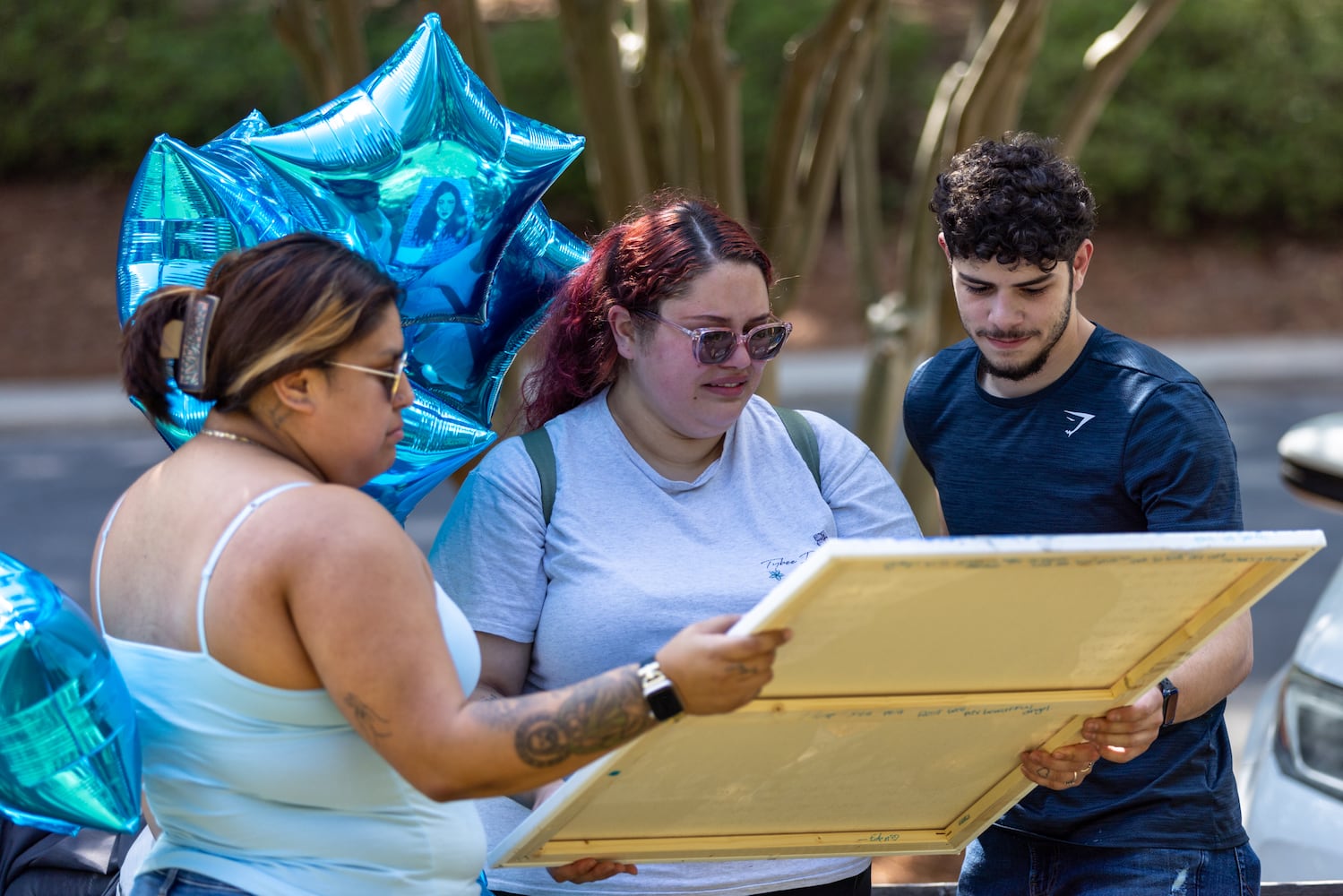 Balloon release for Dunwoody High student
