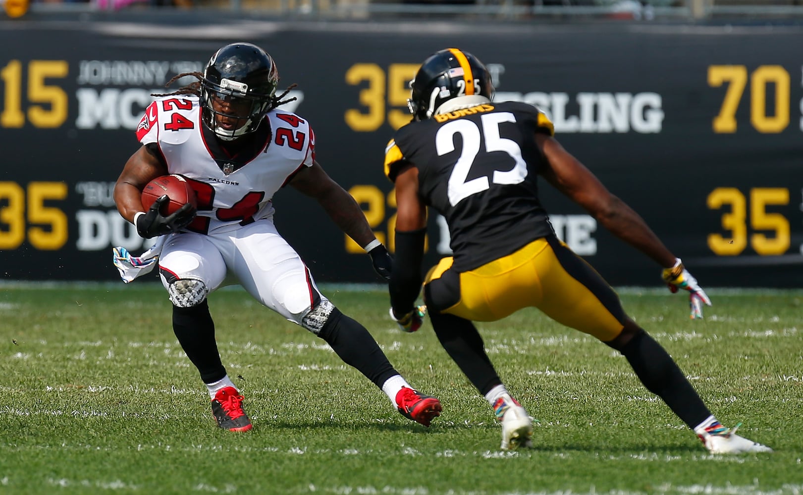 Photos: Falcons battle Steelers in key road game