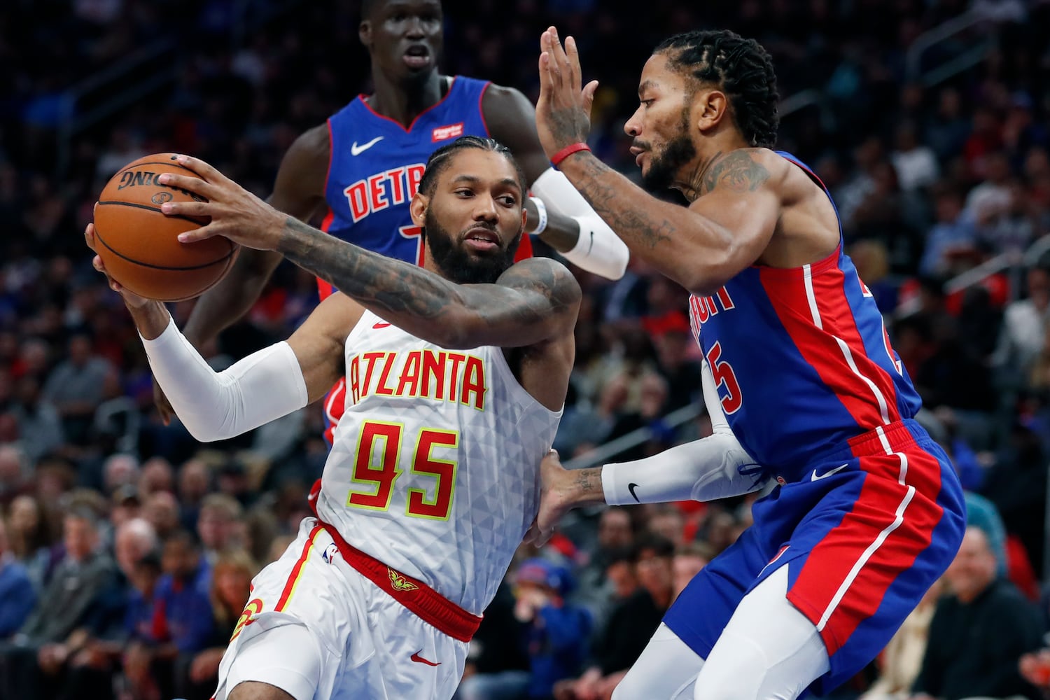 Photos: Hawks open season with win over the Pistons