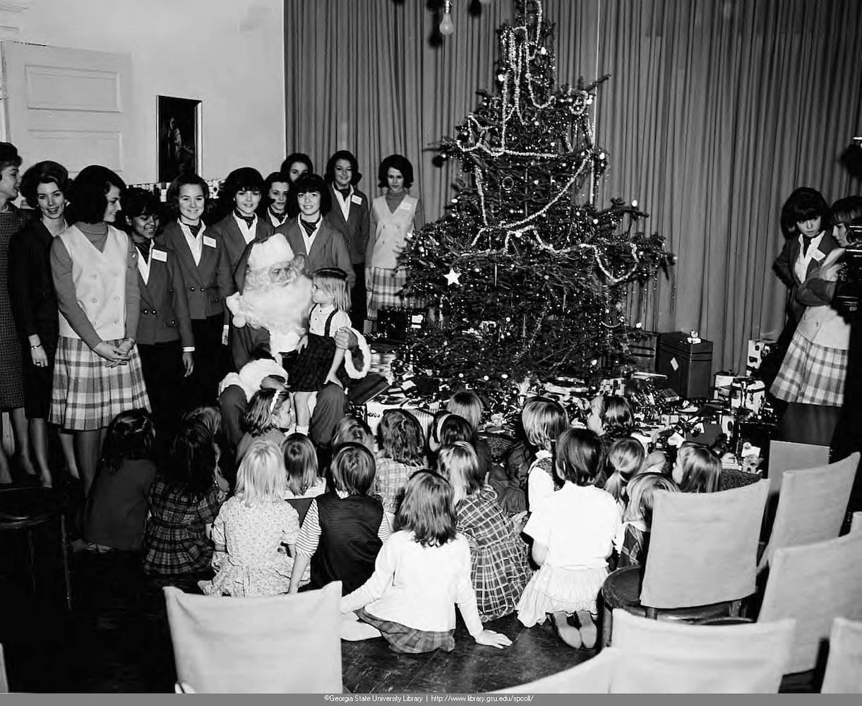 Flashback Photos: Christmas in Atlanta, 1920-1980