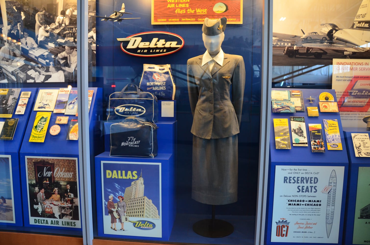 Delta flight attendants strike a fashion pose