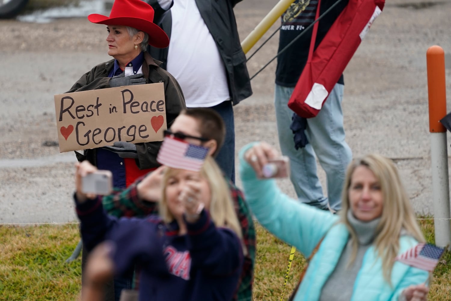 Photos: Mourners say goodbye to President George H.W. Bush in Houston