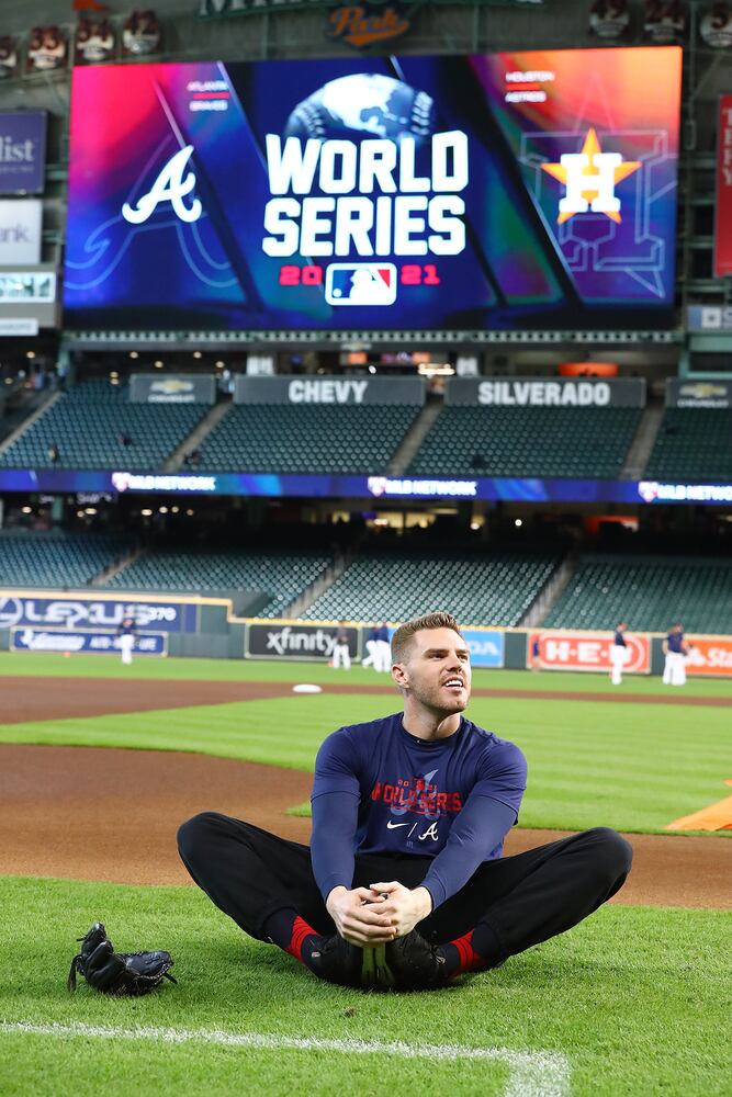 BRAVES SERIES PHOTO