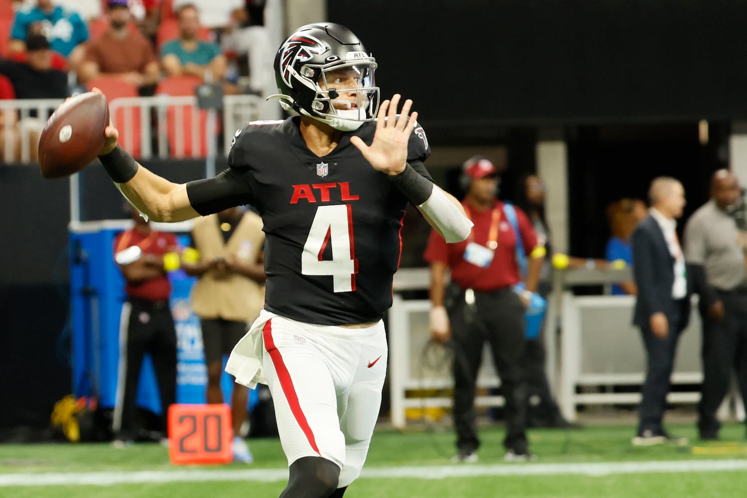 Atlanta Falcons' quarterback Desmond Ridder (4) look for a pass during the second half of an NFL exhibition game against the Jacksonville, Jaguars on Saturday, August 27, 2022, at the Mercedes-Benz Stadium in Atlanta, Ga.
 Miguel Martinez / miguel.martinezjimenez@ajc.com