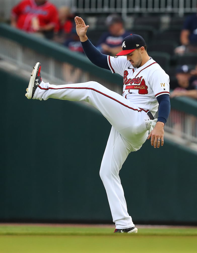 BRAVES PHOTO