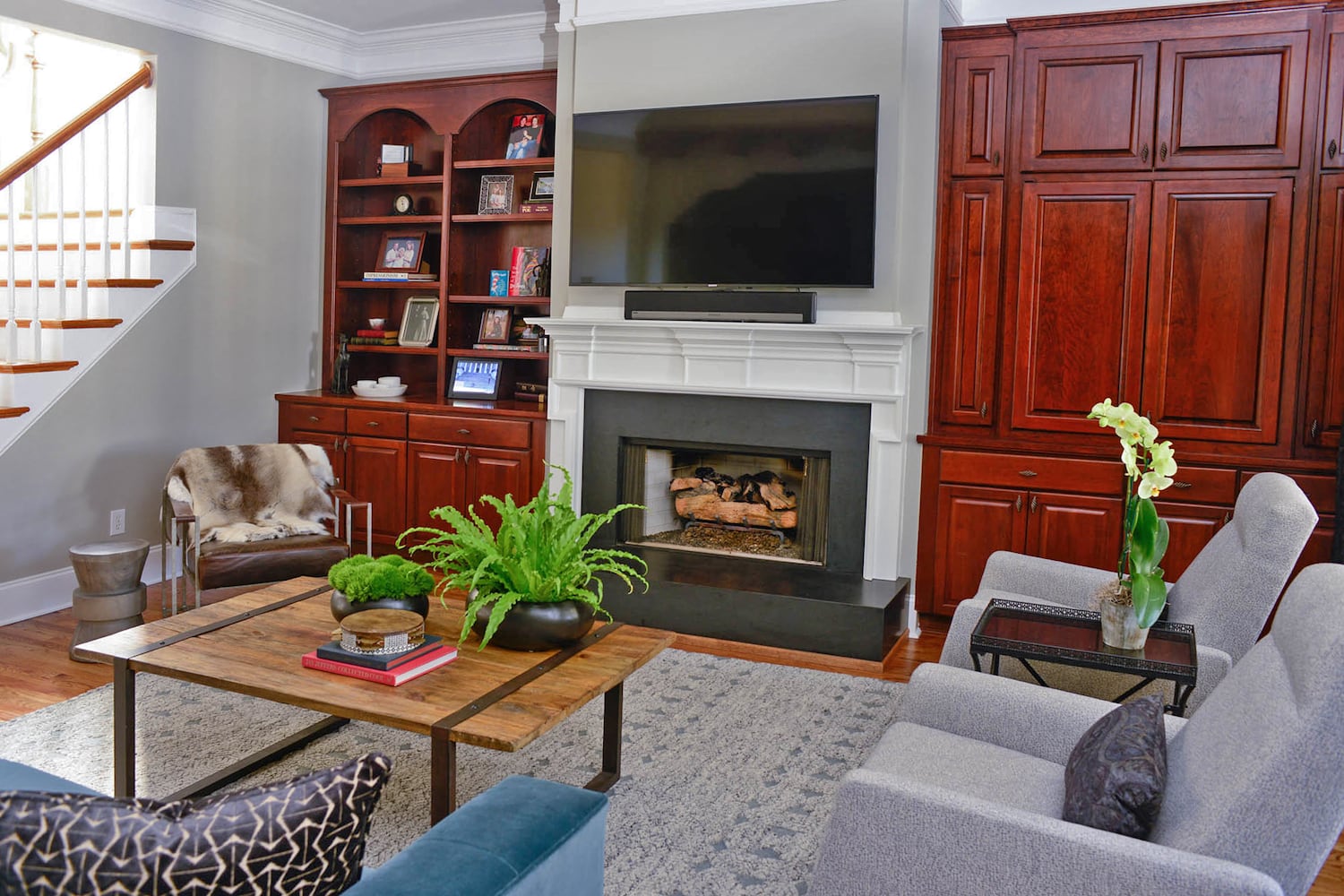 Modern design influences kitchen redo in couple’s Brookhaven traditional