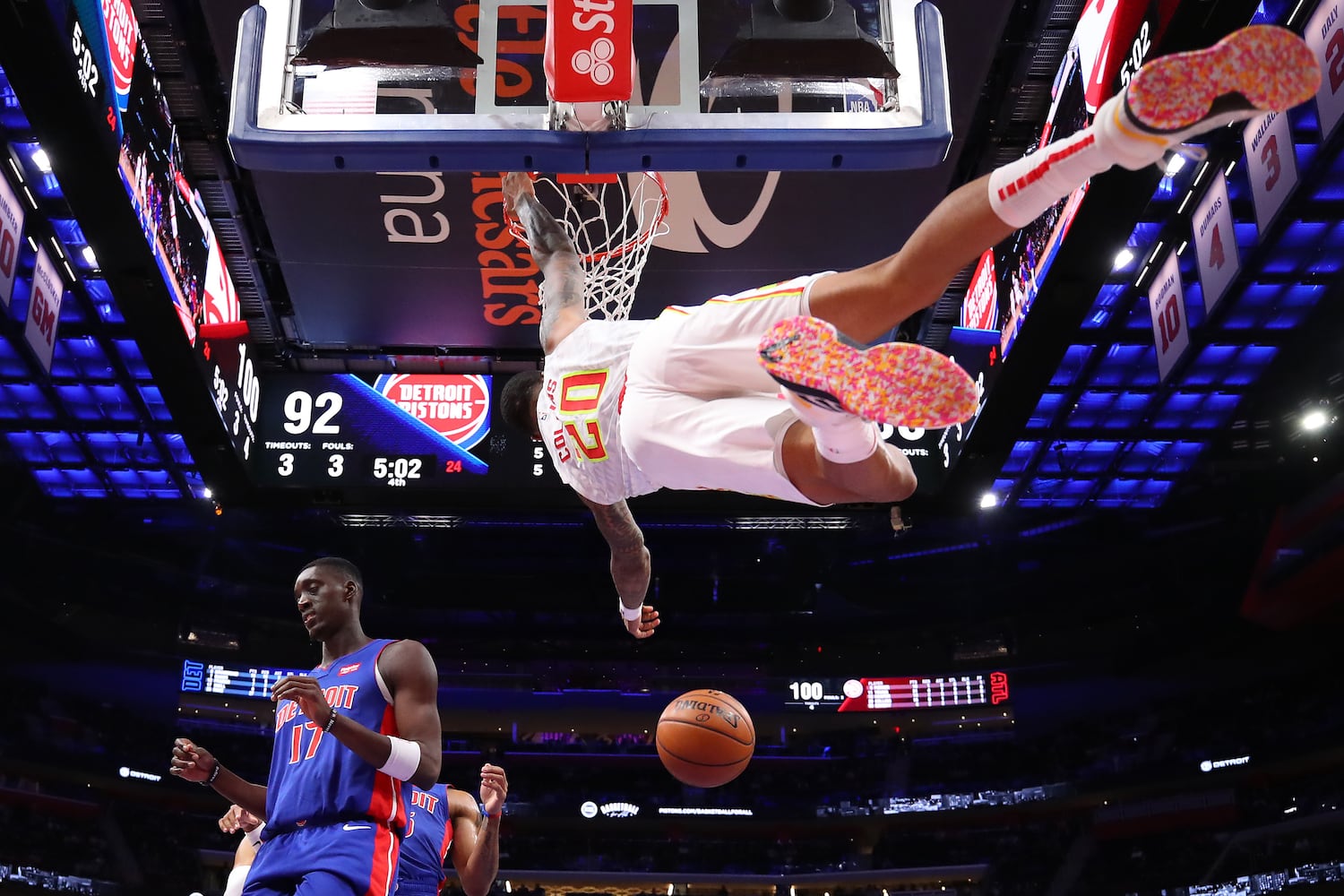 Photos: Hawks open season with win over the Pistons