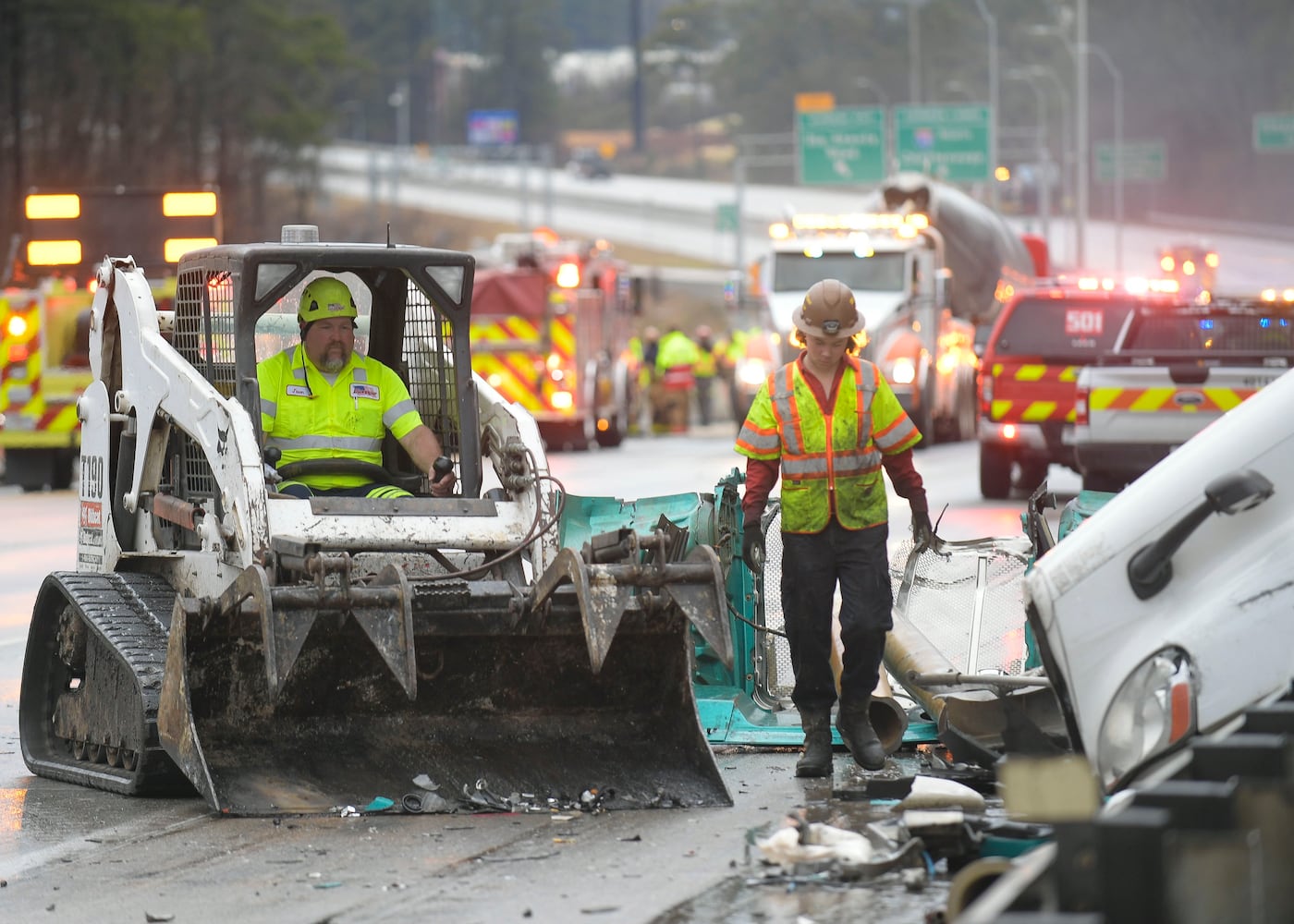 021121 I75 FIERY CRASH