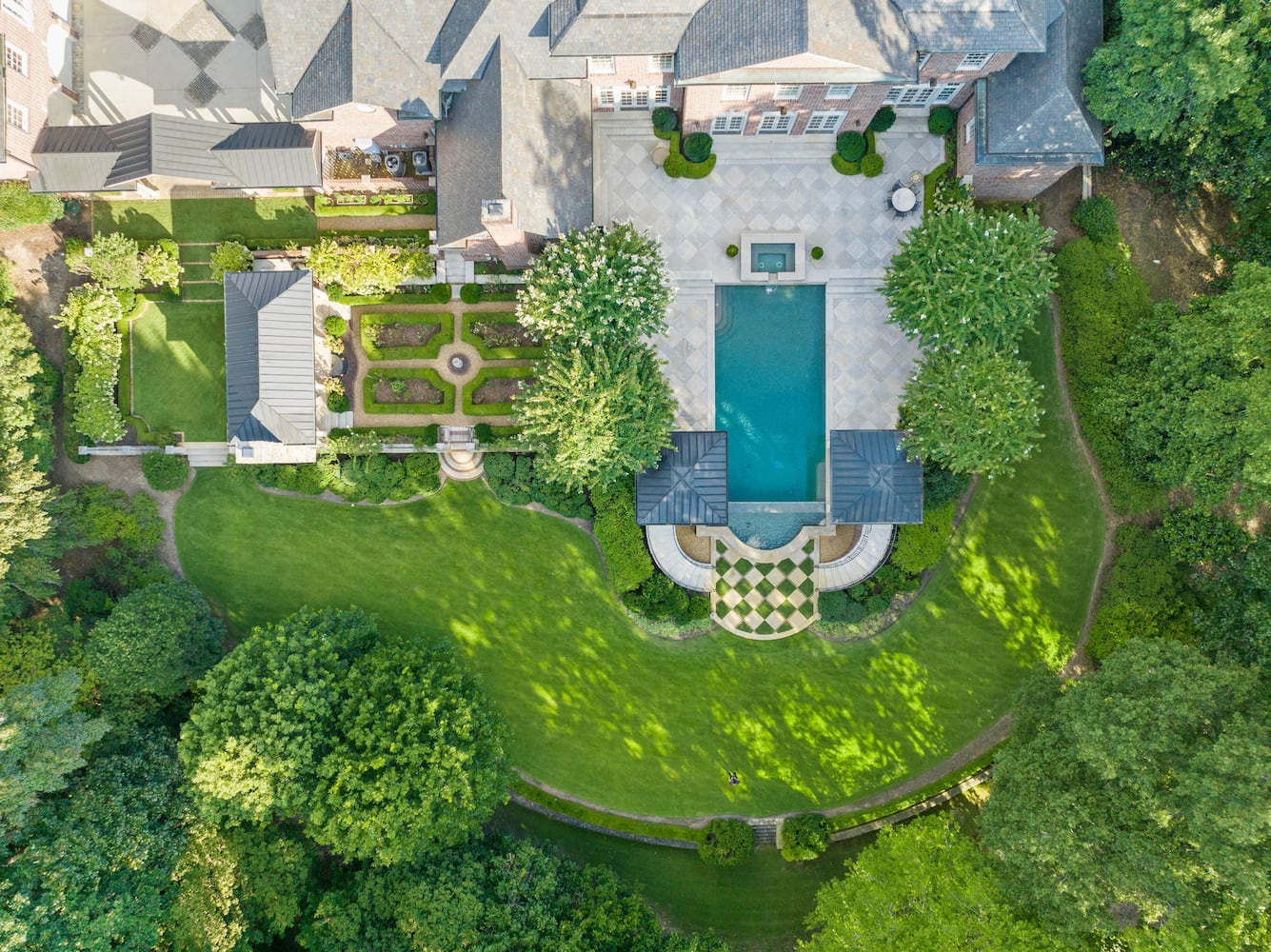 $13 million Buckhead mansion breaks Atlanta record, looks luxurious doing it