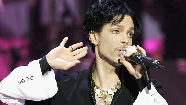 LOS ANGELES - MARCH 19:  Musician Prince performs onstage at the 36th Annual NAACP Image Awards at the Dorothy Chandler Pavilion on March 19, 2005 in Los Angeles, California. (Photo by Kevin Winter/Getty Images)