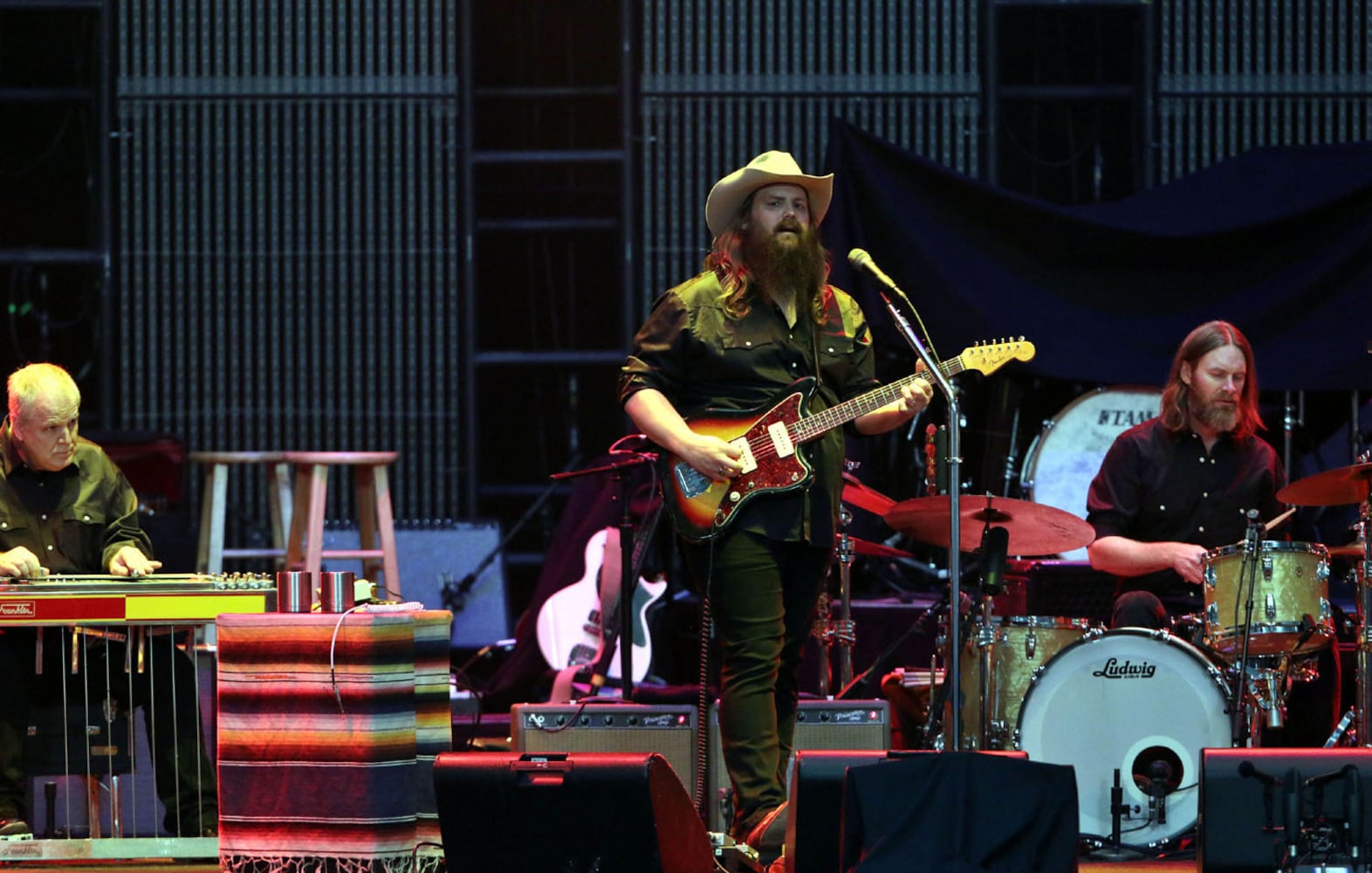 PHOTOS: George Strait, Chris Stapleton deliver country hits at Mercedes-Benz Stadium