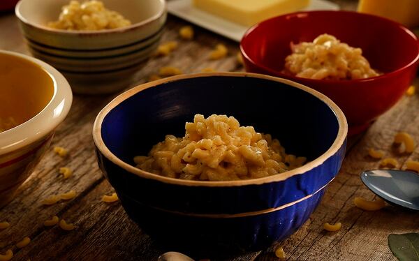 Not much beats home-made mac and cheese, especially when your kids help out. (Kirk McKoy/Los Angeles Times/TNS)