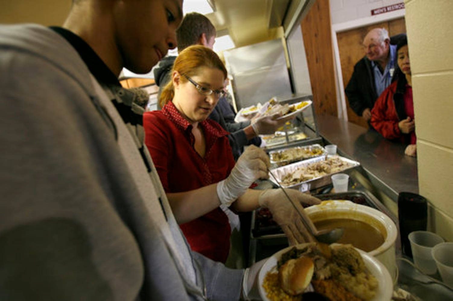 Thousands thankful for Thanksgiving meals