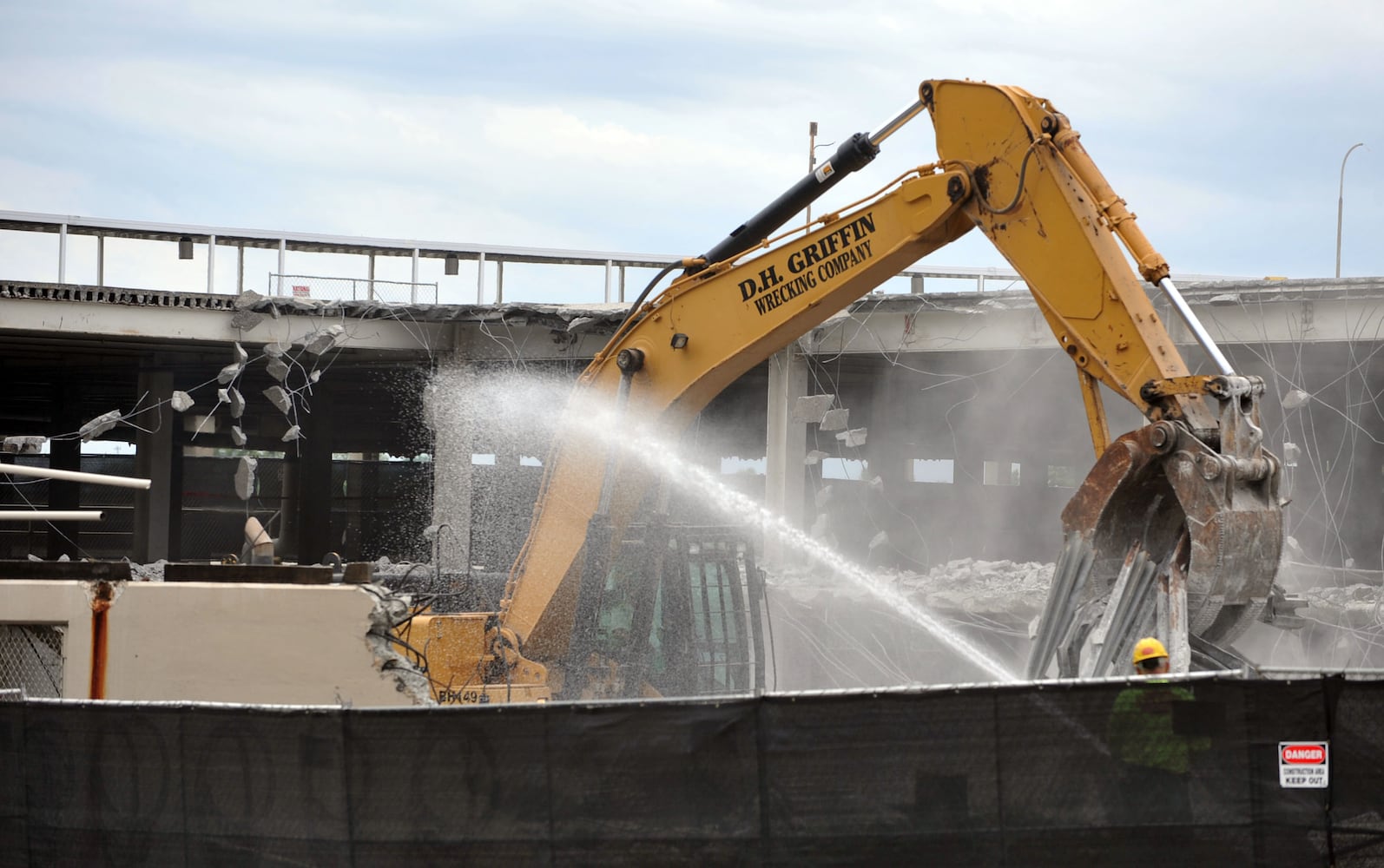 Parking deck razed to become protest area near Capitol