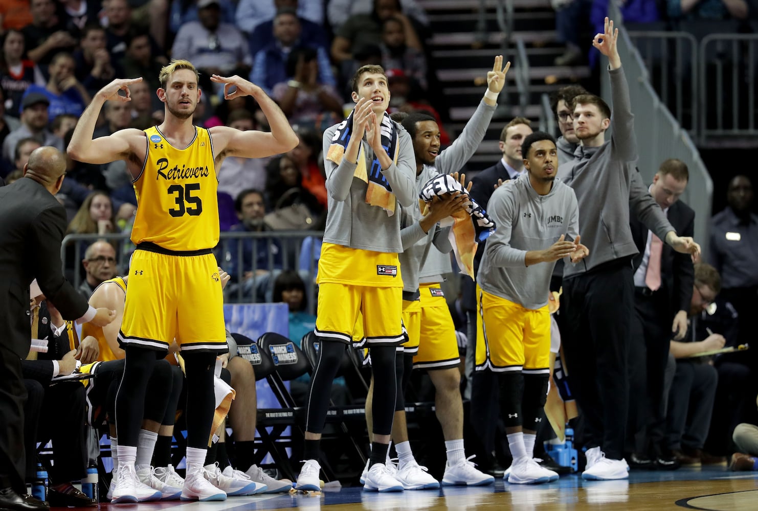 Photos: The biggest upset in NCAA Tournament history