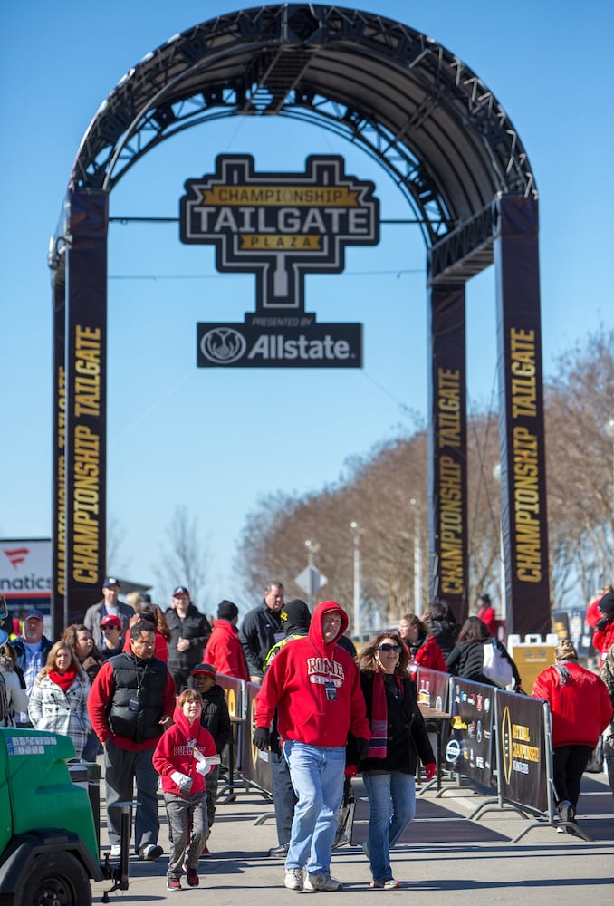 Photos: The scene as Georgia, Alabama prepare for national title game