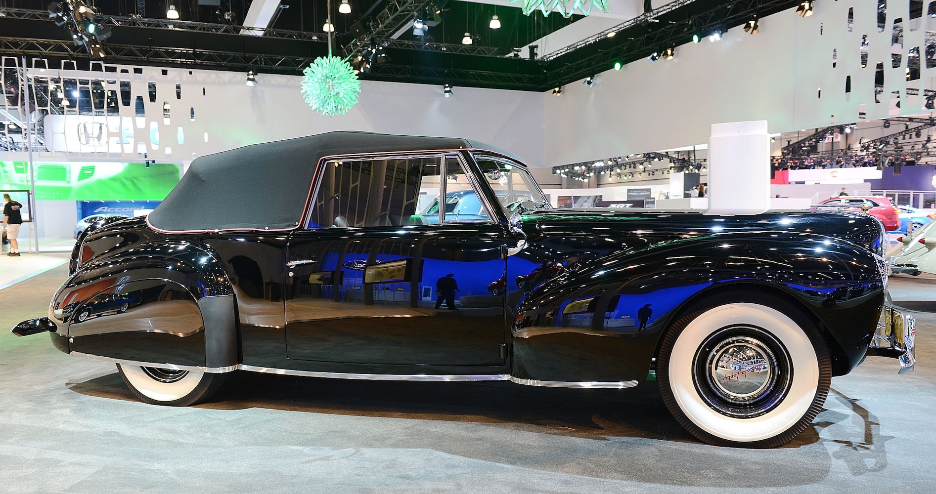 Lincoln Continental making a return