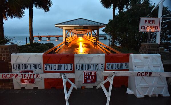 Pierless: St. Simons Island Pier is closed as Hurricane Matthew moves closer to Georgia on Friday morning. HYOSUB SHIN / HSHIN@AJC.COM