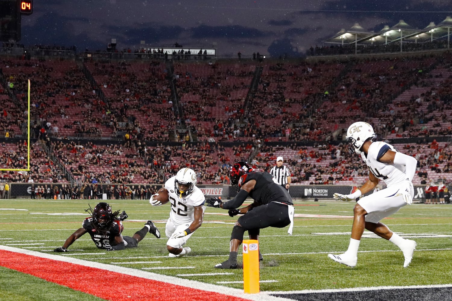 Photos: Georgia Tech faces Louisville