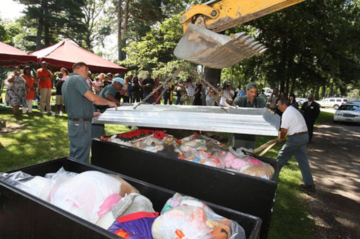 Michael Jackson memorial buried in Detroit