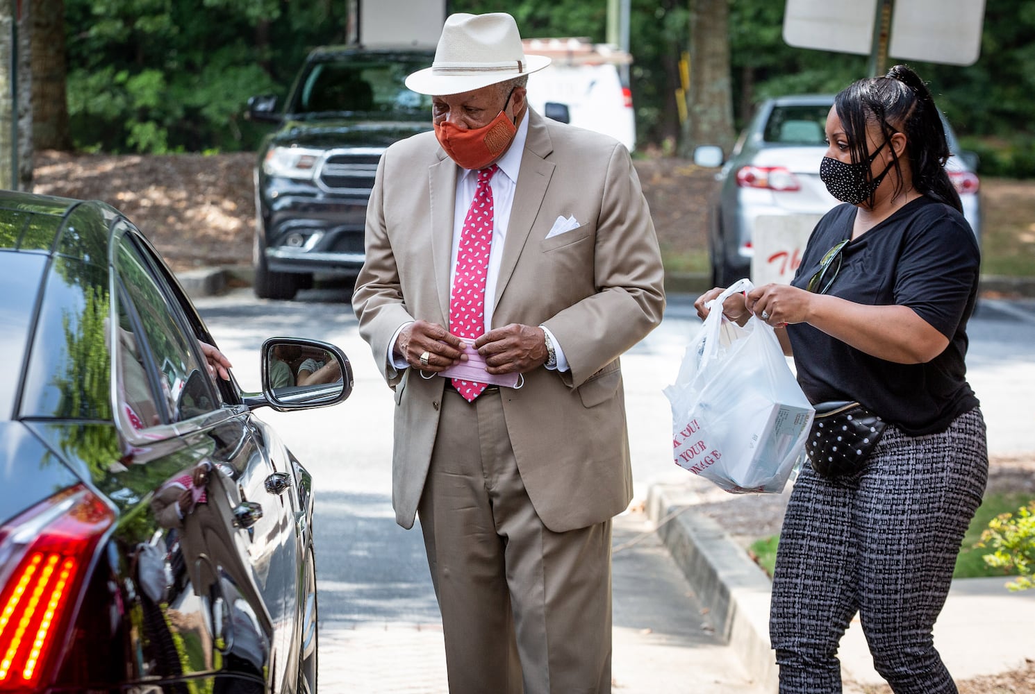 Fulton County Commission Robb Pitts is distributing PPE