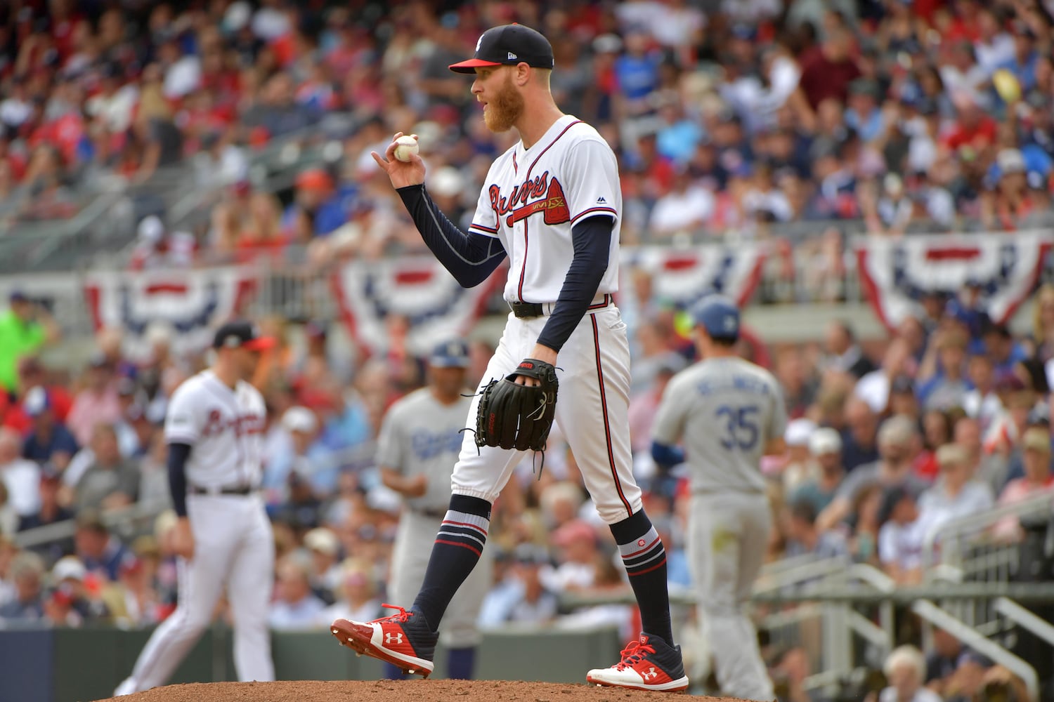 Photos: Braves, Dodgers meet in Game 4 of National League Division Series