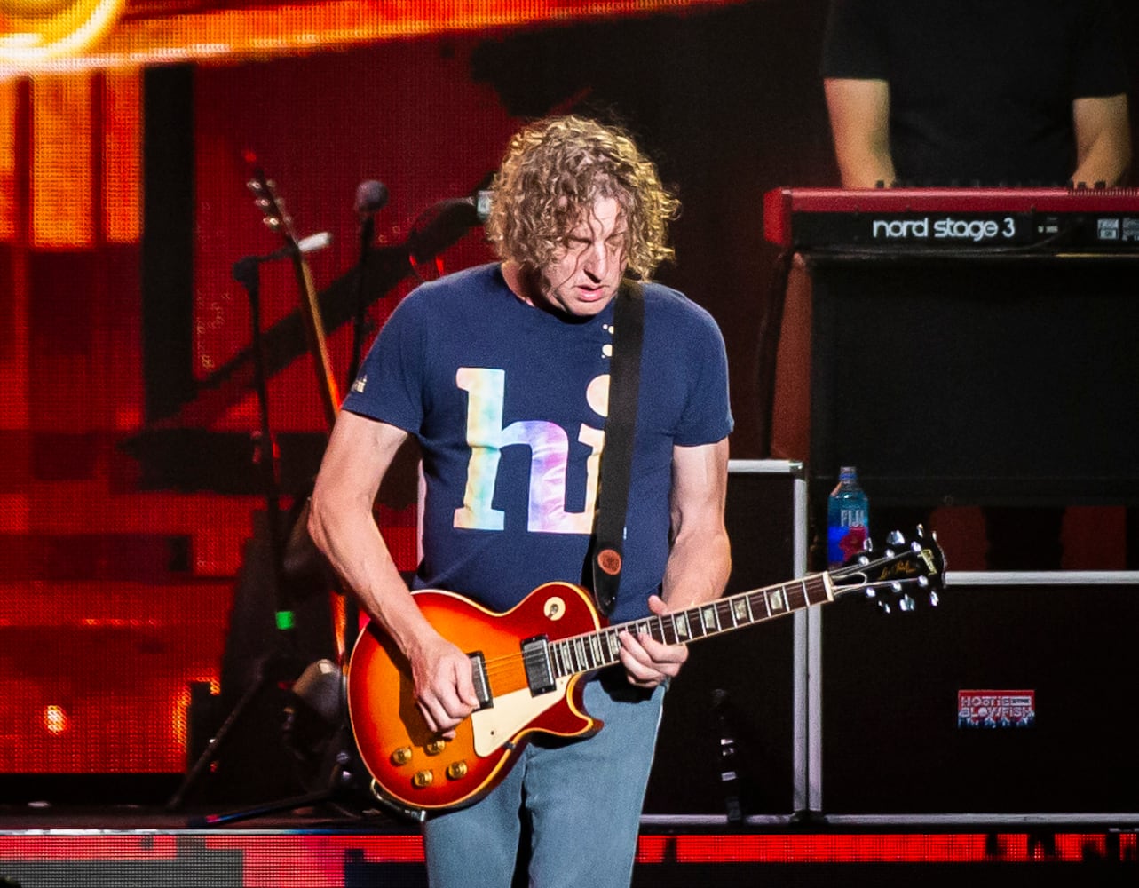 Hootie and the Blowfish performed their years of hits for a packed crowd at Ameris Bank Amphitheatre on the Summer Camp with Trucks tour Friday September 20, 2024, in Alpharetta. Collective Soul and Edwin McCain also performed on the tour stop. (Photo: Ryan Fleisher for The Atlanta Journal-Constitution) 