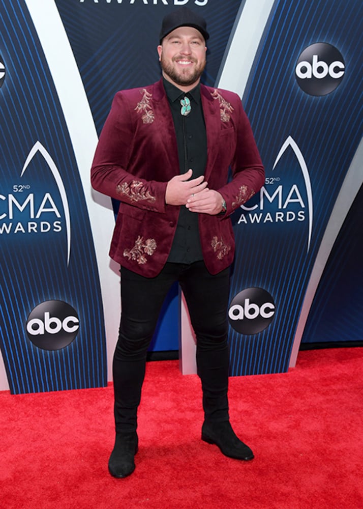 Photos: Stars shine on the CMA Awards red carpet