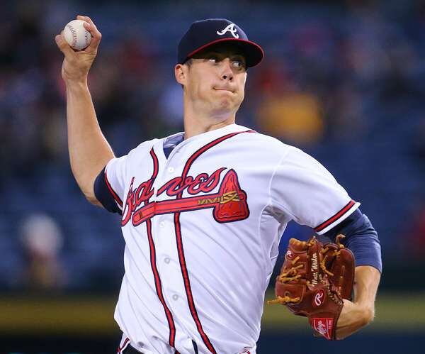 Matt Wisler sought out advice from Glavine this winter and had the former Braves great teach him the art of the change-up. (Curtis Compton/AJC file photo)