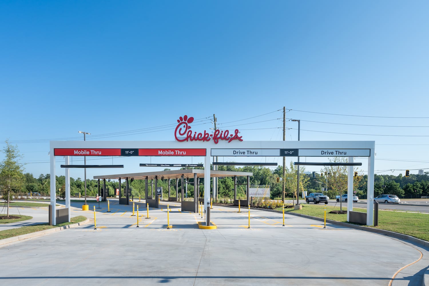 Chick-fil-A opens first-ever elevated drive-thru restaurant near Atlanta