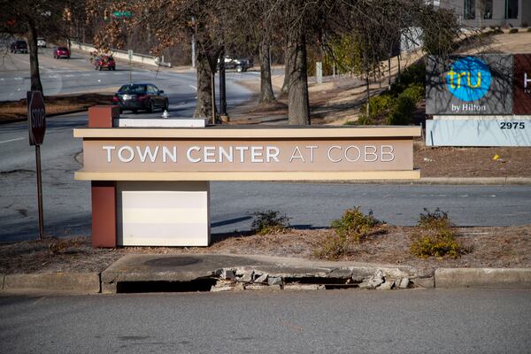 02/17/2021 —Kennesaw, Georgia — The exterior of the Town Center at Cobb Shopping Mall in Kennesaw ,Wednesday, February 17, 2021. (Alyssa Pointer / Alyssa.Pointer@ajc.com)