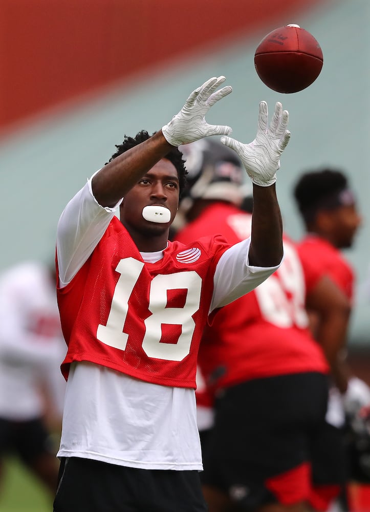 Photos: Ridley, Jones and Ryan put in extra work at Falcons’ camp