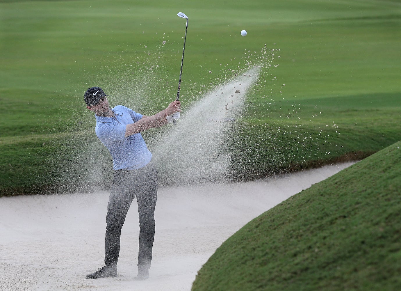 Photos: The first round of the Tour Championship