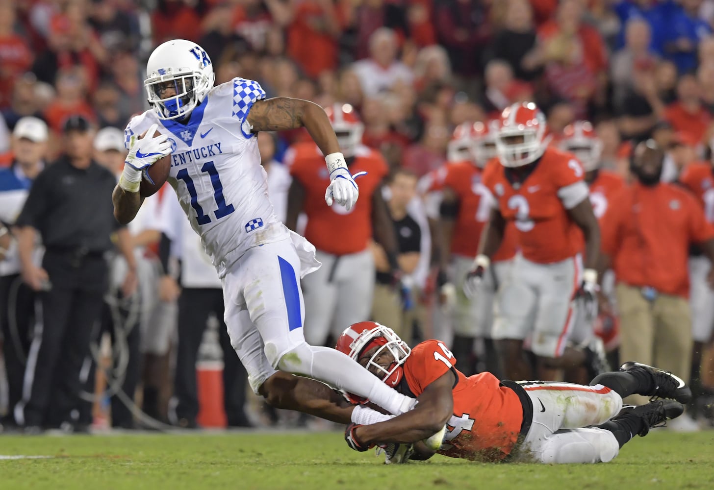 Photos: Bulldogs beat Kentucky, improve to 10-1