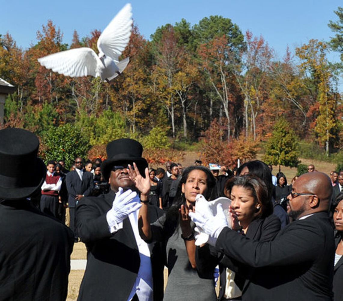 Friends and family grieve for Bobby Tillman