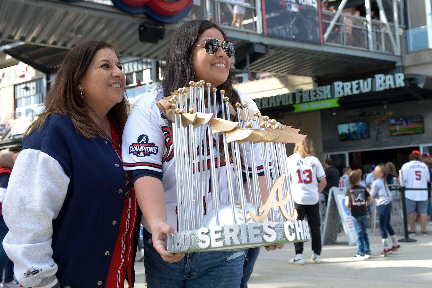 040822 BRAVES PHOTO