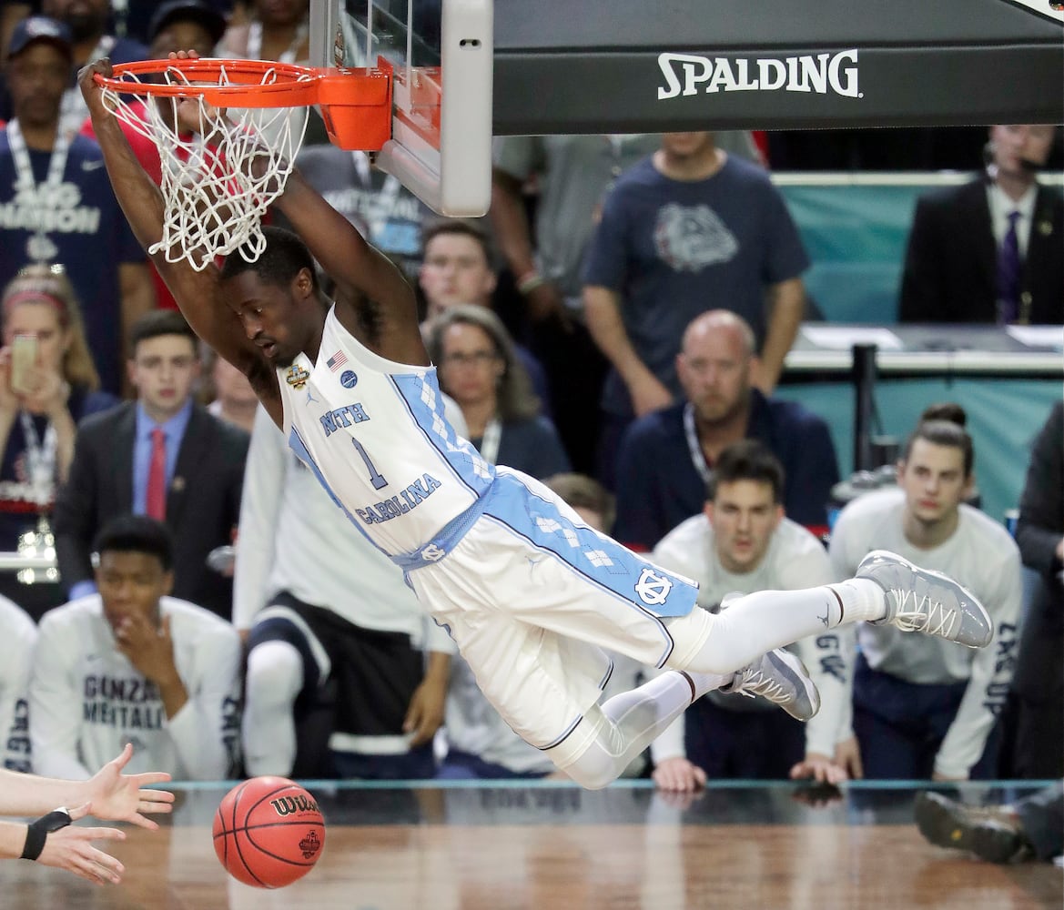 Tar Heels top Bulldogs 71-65