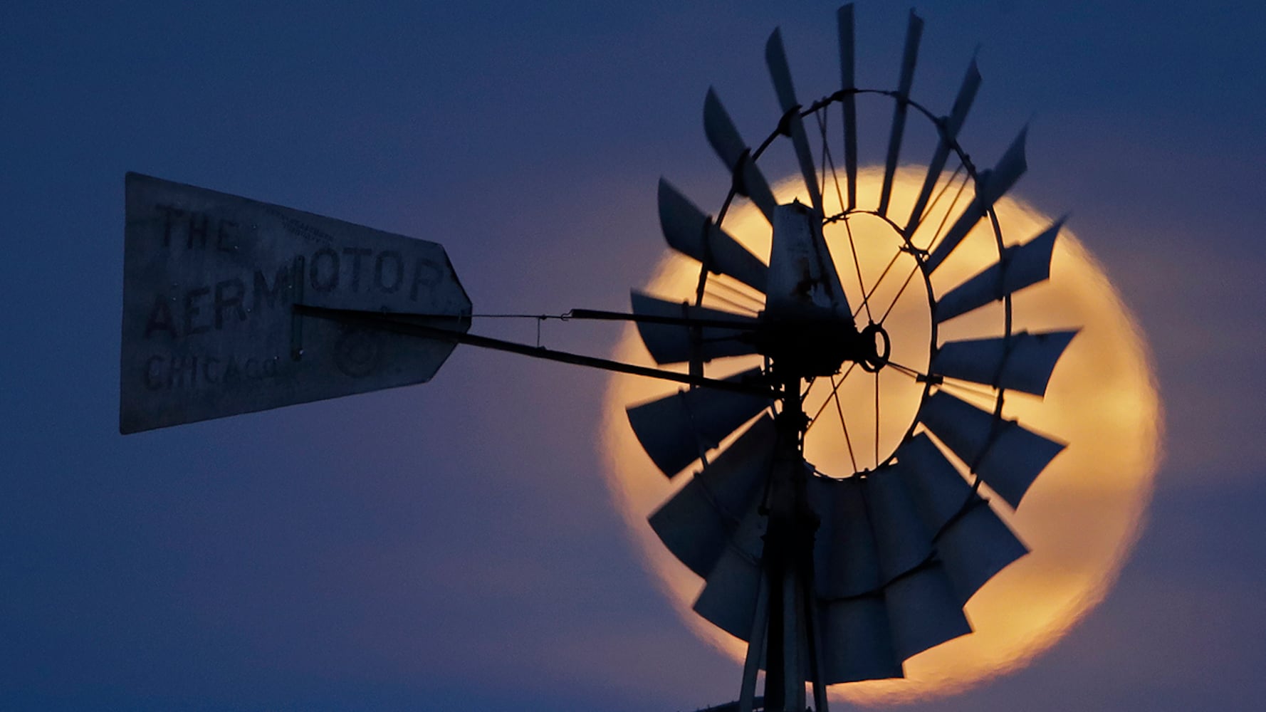 Photos: December full moon, the last of the decade, lights up the night sky