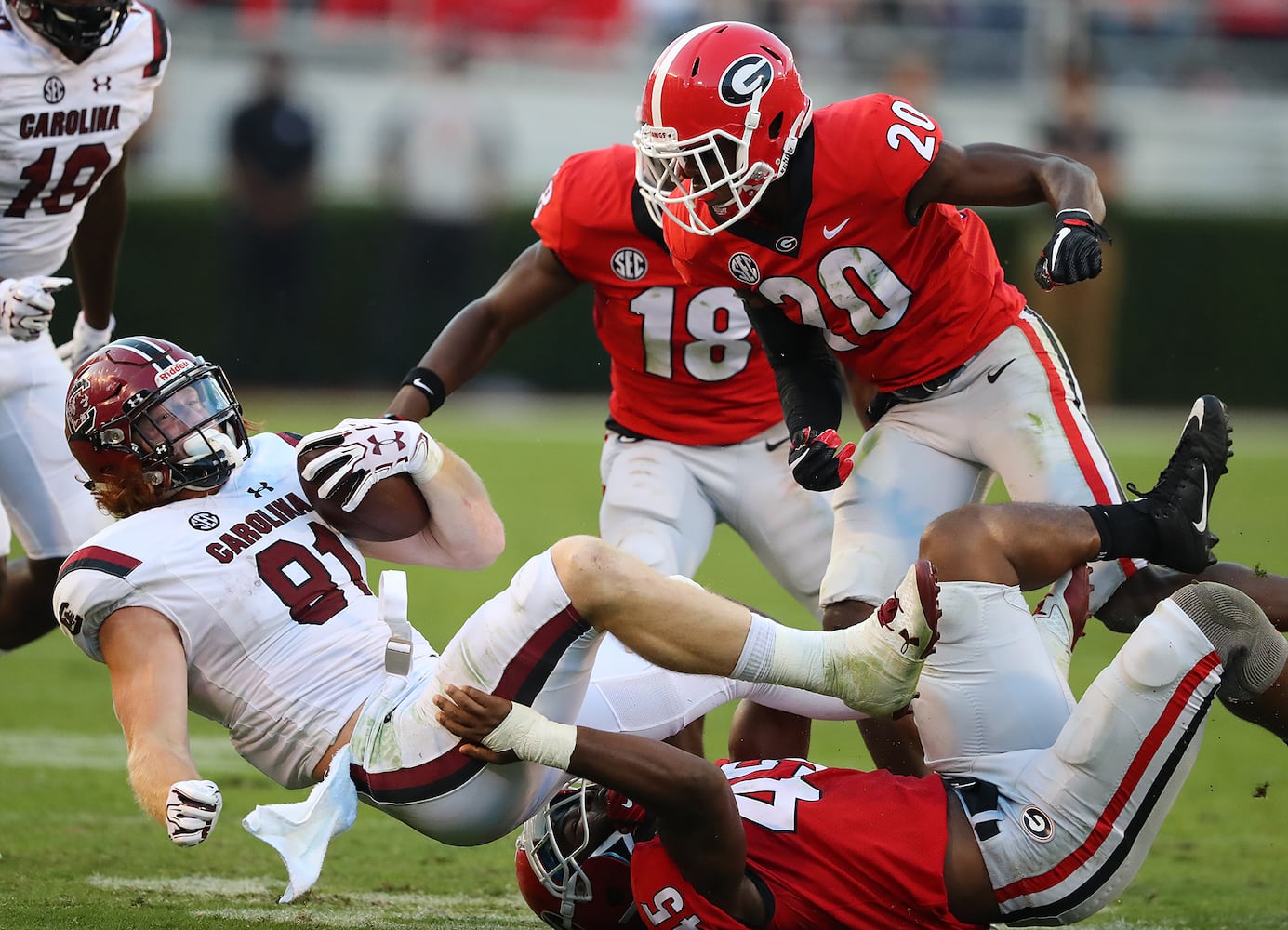 Photos: Bulldogs outlast South Carolina, improve to 9-0