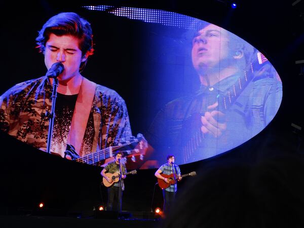 Sam Woolf and Alex Preston reprised their version of Passenger's "Let It Go." CREDIT: Rodney Ho/rho@ajc.com