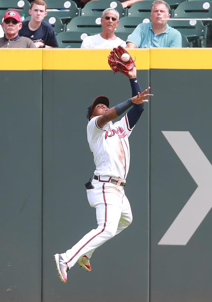 Photos: Braves collapse at home against Red Sox