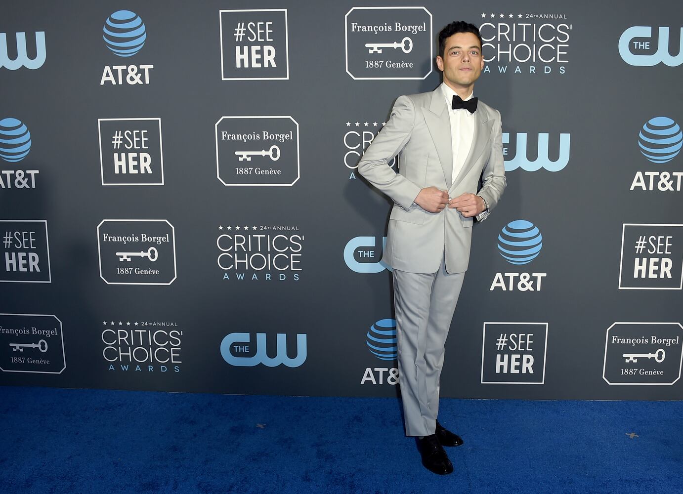 Photos: Stars shine on red carpet at 2019 Critic’s Choice Awards