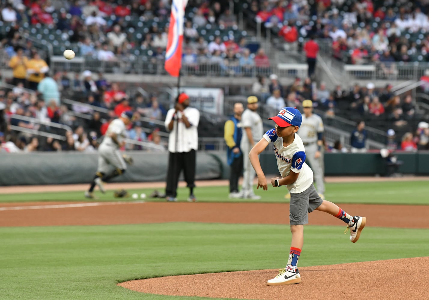 Braves-Brewers photo